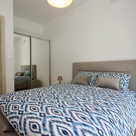 Luxury 1 Bedroom Apartment With Cozy Garden D2-2 In Morinj Kotor Zewnętrze zdjęcie