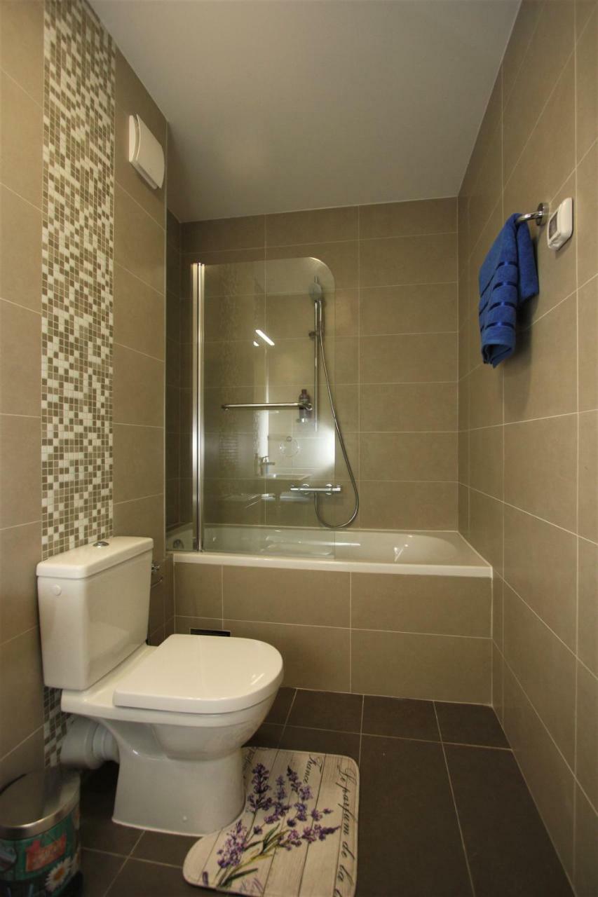 Luxury 1 Bedroom Apartment With Cozy Garden D2-2 In Morinj Kotor Zewnętrze zdjęcie